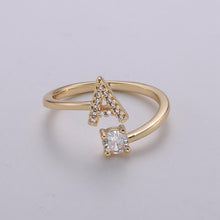將圖片載入圖庫檢視器 Gold Personal Initial Ring